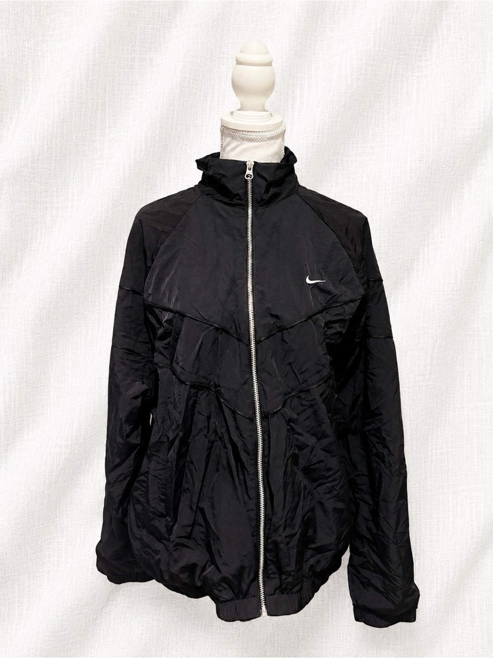 Nike Windrunner Women’s XL Black Full Zip Lightweight Jacket Retro Style